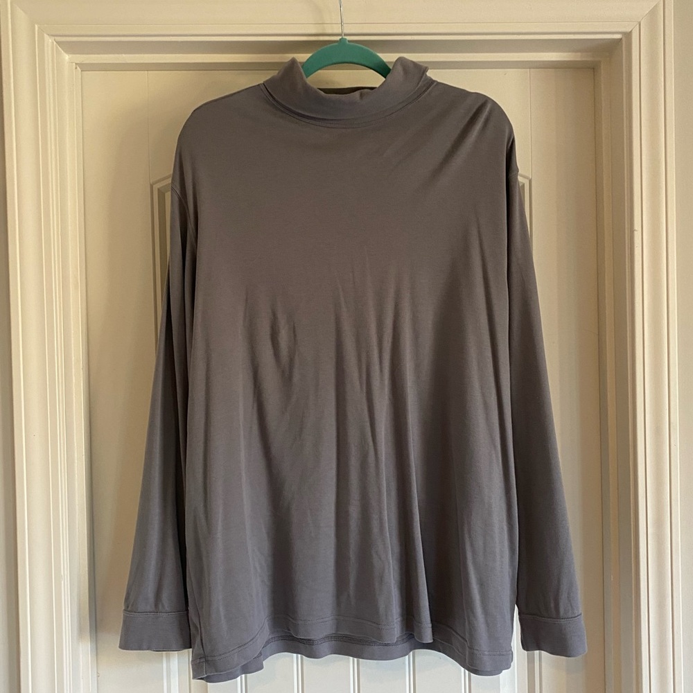 Men’s Turtleneck Top!